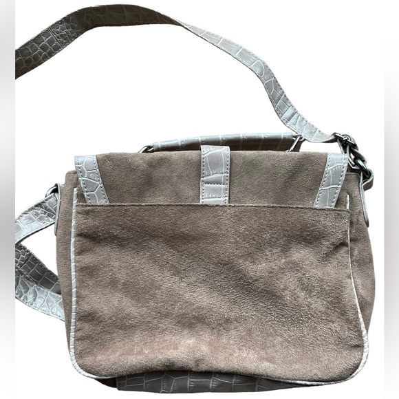 Emilie M | Faux Snakeskin Crossbody Purse - Picture 3 of 4